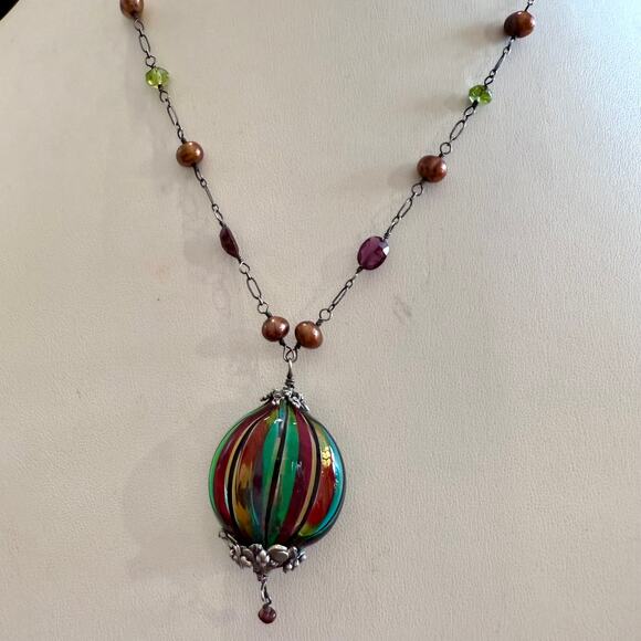Vintage Venetian Style Handblown Glass Pendant Necklace - Picture 6 of 7